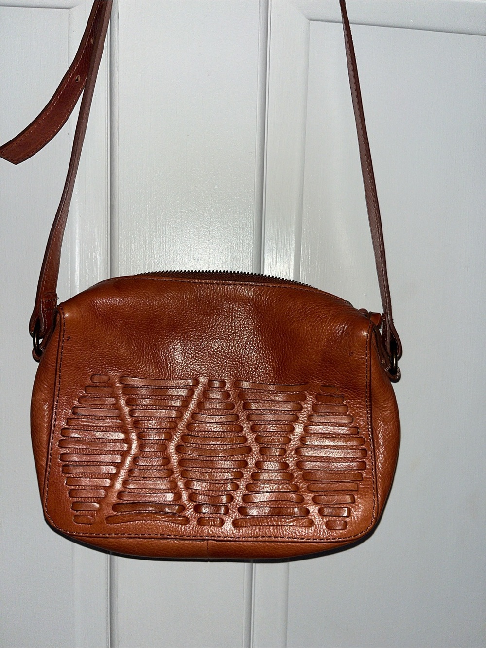 Fat face Leather Crossbody Bag in Cognac Brown